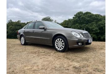 NO RESERVE AUCTION. 2009 Mercedes E200 1.8 Elegance